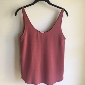 XXS Wilfred flowy tank from Aritzia